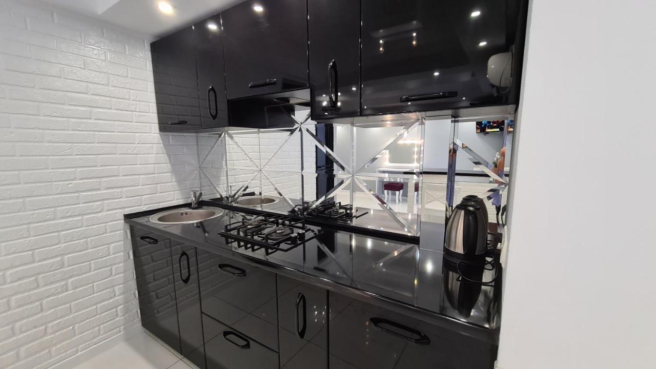 Apartaments On Prospekt Mira 35 Krywyj Rih Exterior foto